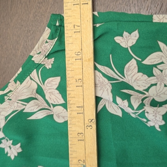 SIENNA SKY Women's S Green Floral Blouse New - Picture 5 of 7